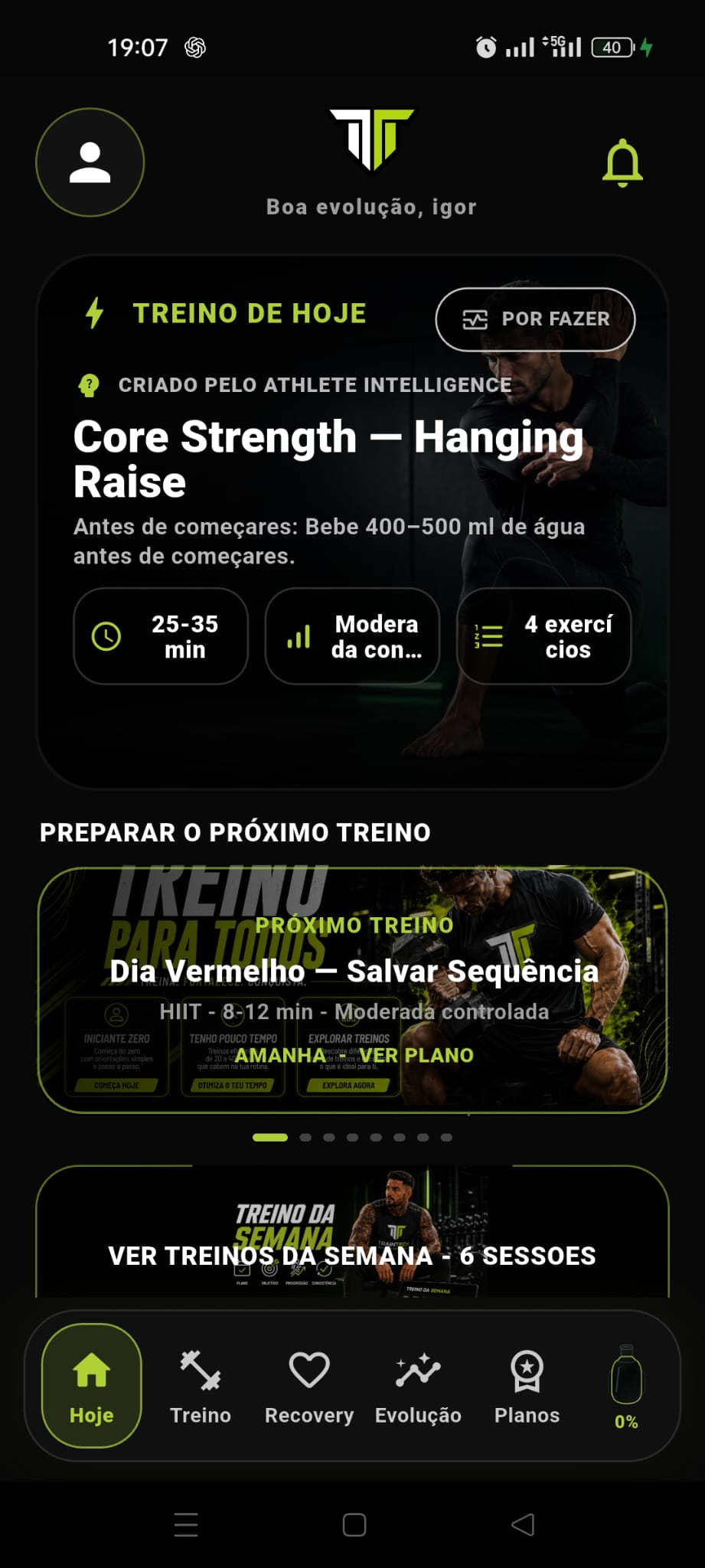 Ecrã real do TrainTECH Athlete OS com o treino diário e acesso à evolução